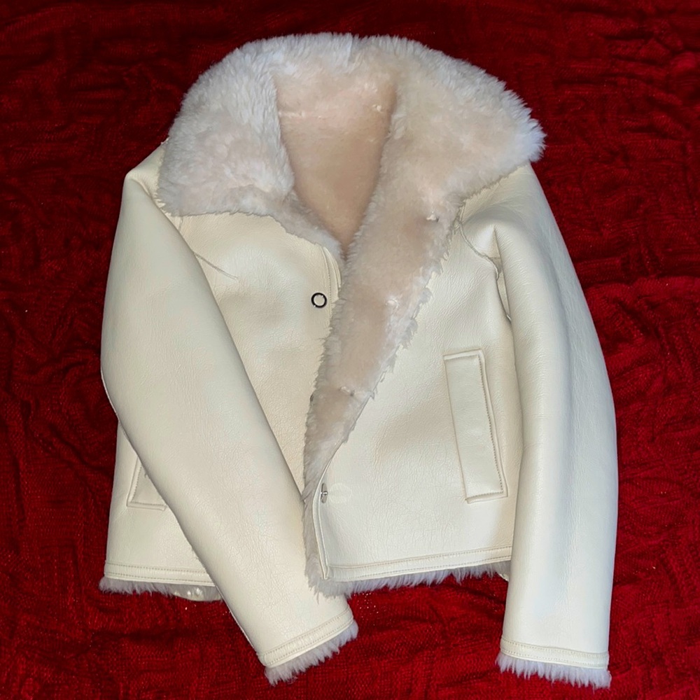 PERI LUXE jacket.